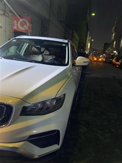 جیلی ئەزکارا